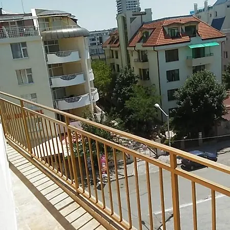 54 Ryor Sunny Beach